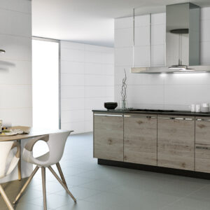 Revestimiento blanco liso 33x100 gran formato pared