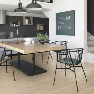 Ambiente De Comedor Con Suelo Sia Almond